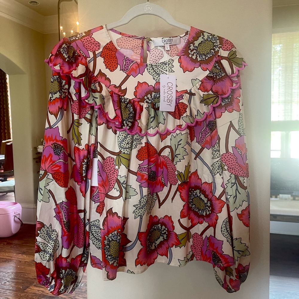 Colorful floral blouse By Crosby